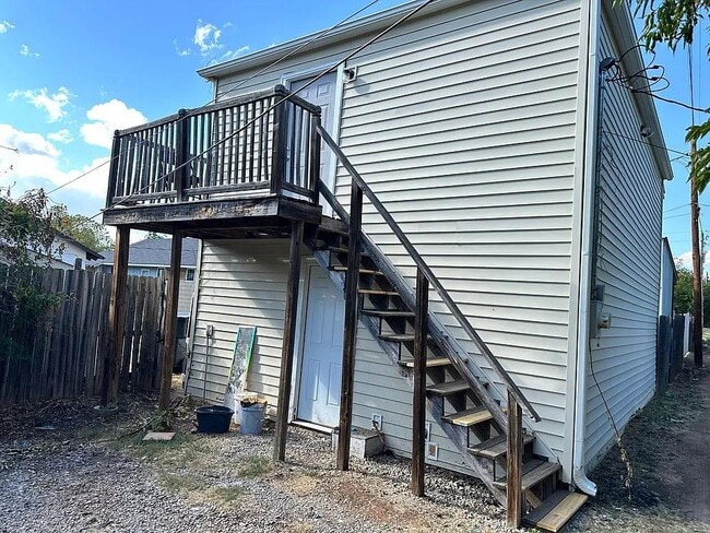 Building Photo - 2105 Taft St