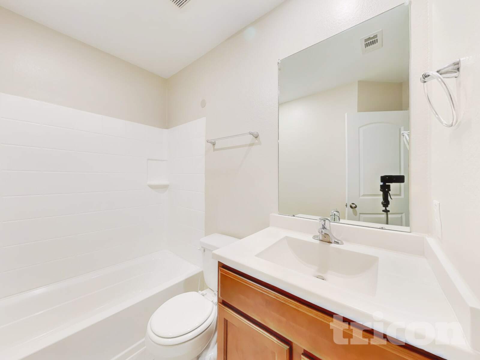 Building Photo - 832 Painted Bison Dr