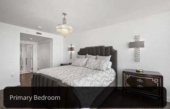 Building Photo - Panoramic Bayfront Luxury Living in the Heart of Little Italy