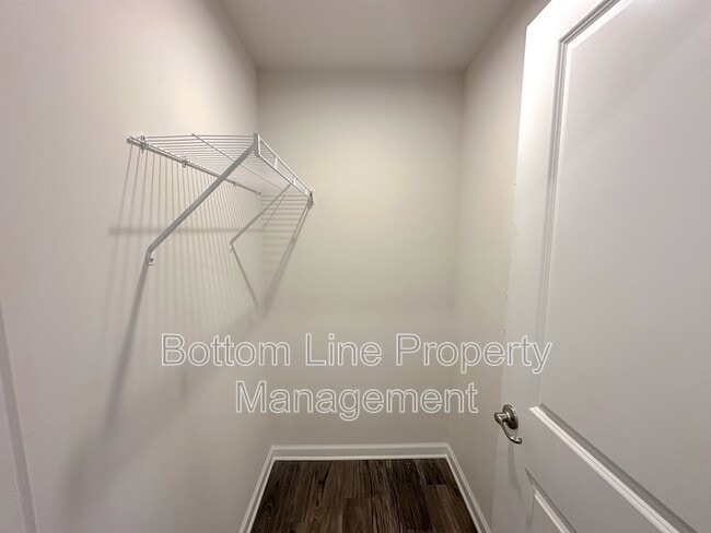 Building Photo - 1332 Ashbury St