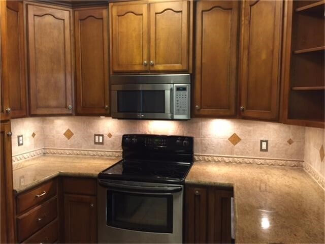 Building Photo - 1330 Old Spanish Trl