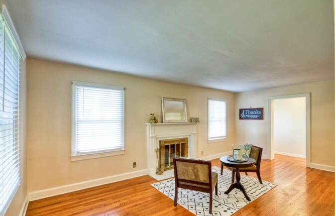 Building Photo - 2418 Manchester Rd