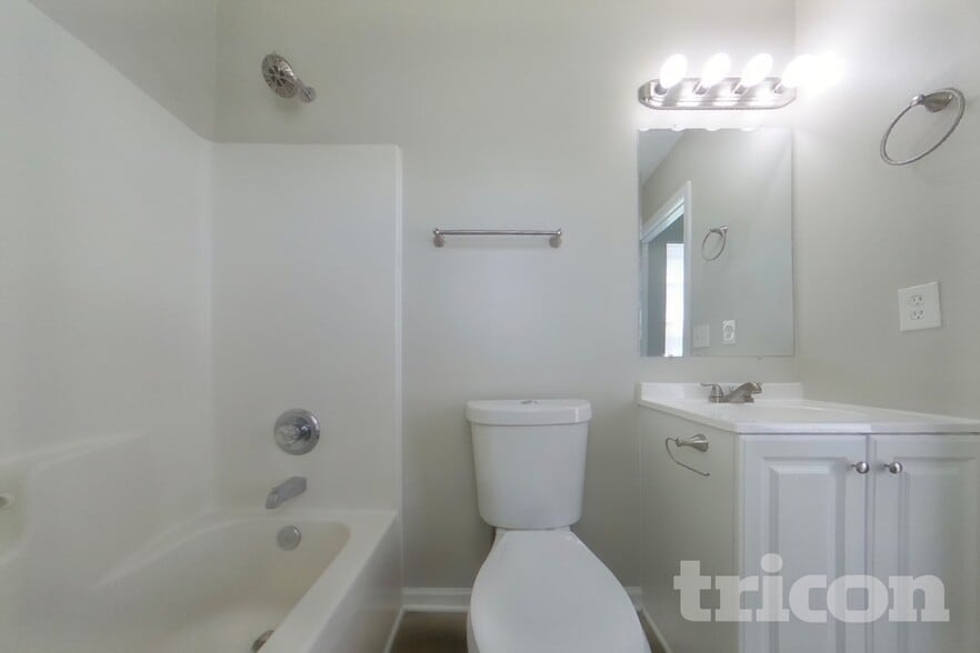 Building Photo - 208 Denby Cir