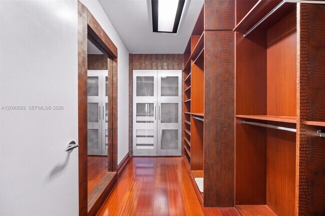Building Photo - 17121 Collins Ave