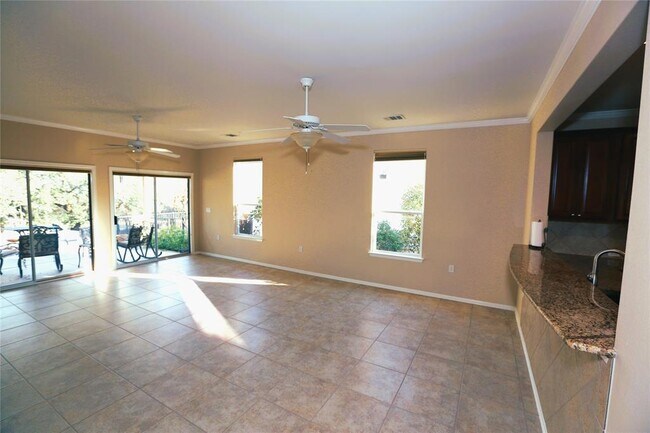 Building Photo - 127 Palmetto Dr