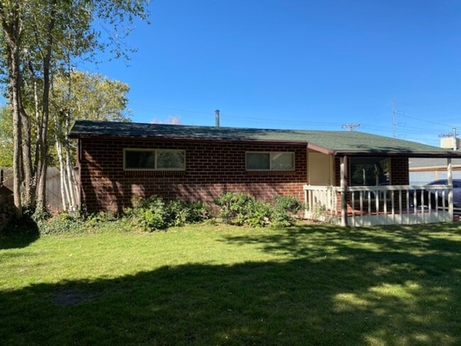 Building Photo - 1163 Buccaneer Dr