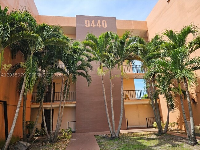 Building Photo - 9440 W Flagler St