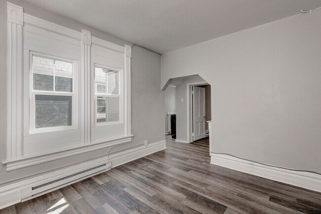 Building Photo - ? Price Reduced!!?