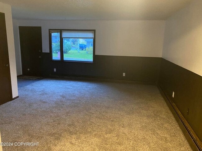 Building Photo - Heat Paid! East Anchorage 2 Bedroom with W...