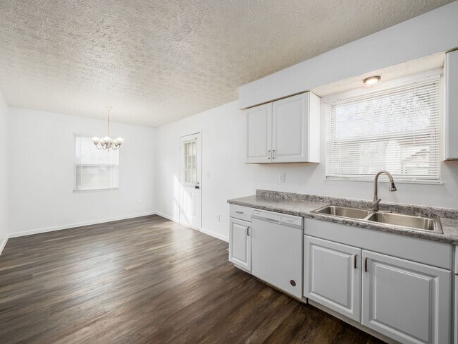 Building Photo - Duke Phillip