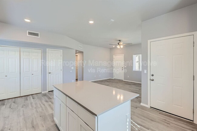 Building Photo - 7010 N 80th Ave