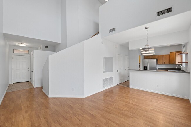 Building Photo - 13636 North 21st Pl