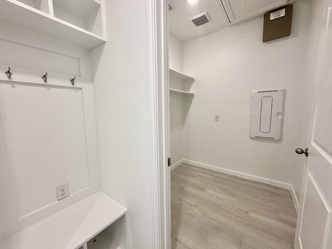 Building Photo - Brand New 3 Bed / 2 Bath Home with Water V...