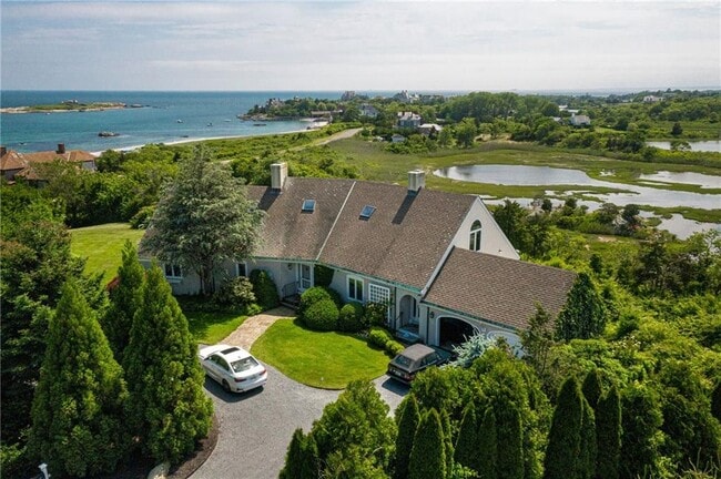 Building Photo - 25 Ocean Heights Rd