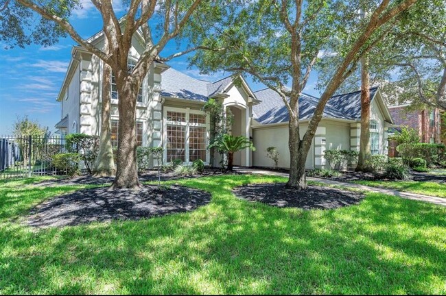 Primary Photo - 24118 Bay Hill Blvd