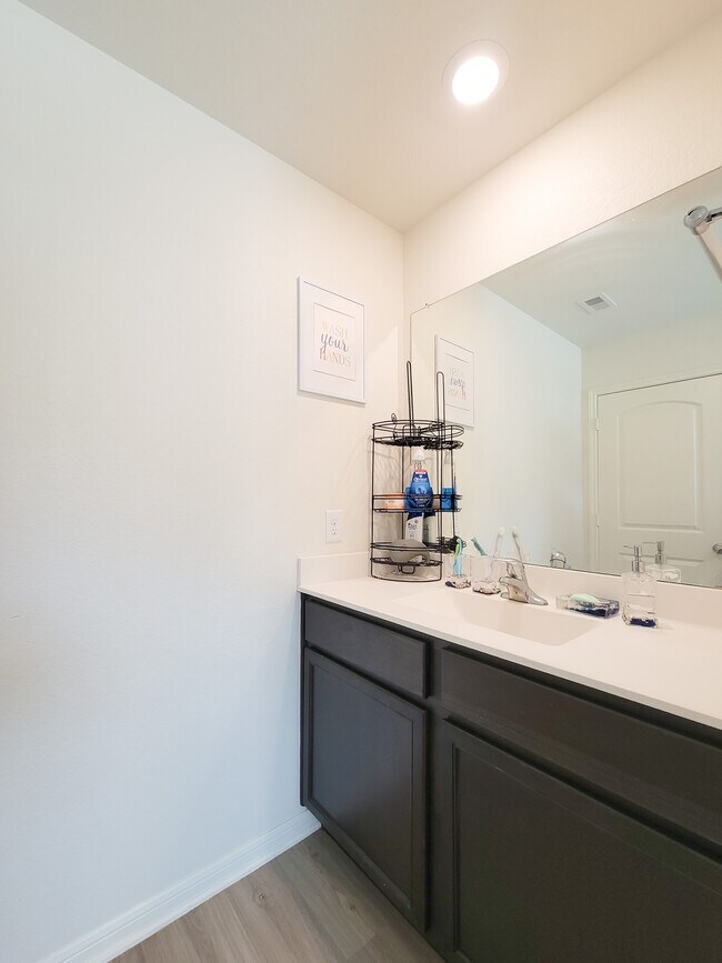 Building Photo - 10793 Castle Rock Dr