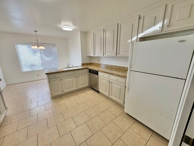 Building Photo - 959 Wallace Dr