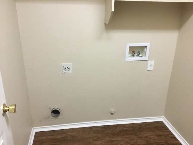 Building Photo - 4008 Double Oak Dr