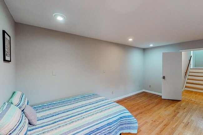 Building Photo - 1576 Plover Rd