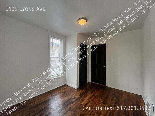 Building Photo - 1409 Lyons Ave