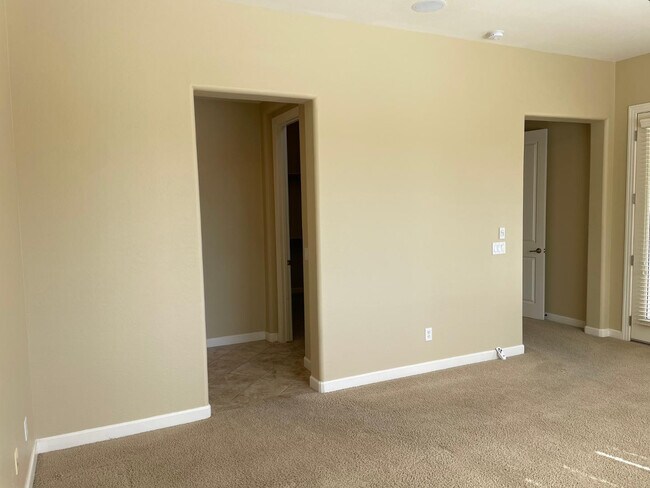 Building Photo - 31264 N 133rd Ln