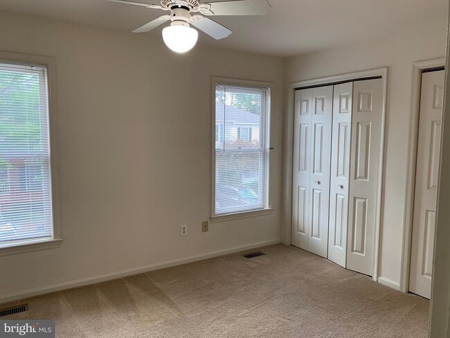 Building Photo - 2113 N Tazewell Ct