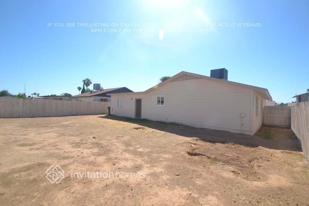 Building Photo - 9030 W Turney Ave