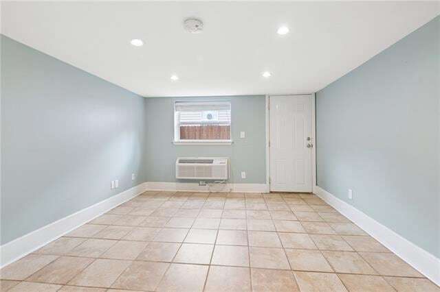 Building Photo - 4813 Laurel St