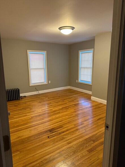 Building Photo - 47 Shawmut St