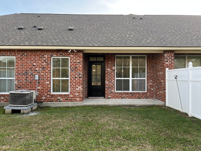 Facing Rear - 37150 Woodgate Ave