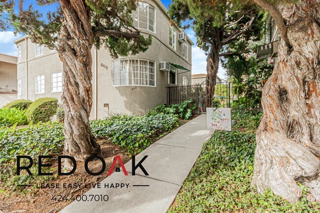 Building Photo - 609 W Foothill Blvd