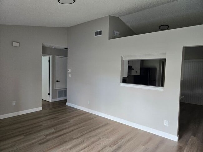 Building Photo - Charming 1/2 duplex in the heart of Orlando