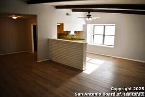 Building Photo - 6819 Heatherbrook