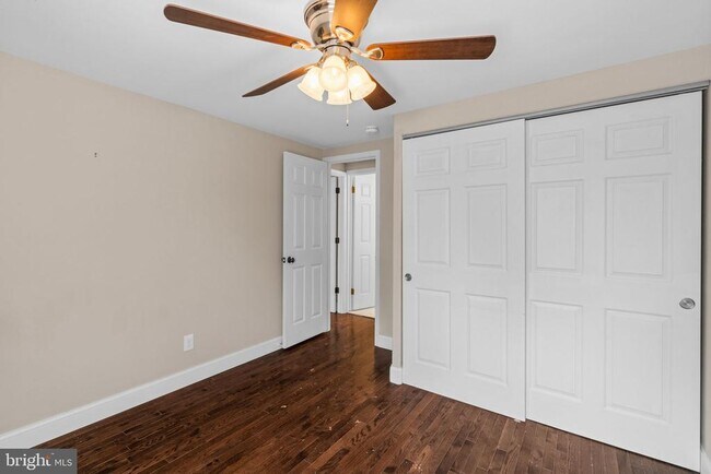 Building Photo - 2730 Old Cedar Grove Rd