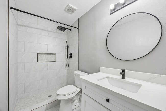 Building Photo - 11554 Gullwood Dr