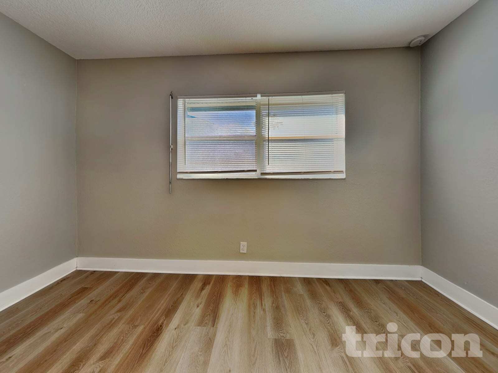 Building Photo - 3856 Lake Joyce Dr