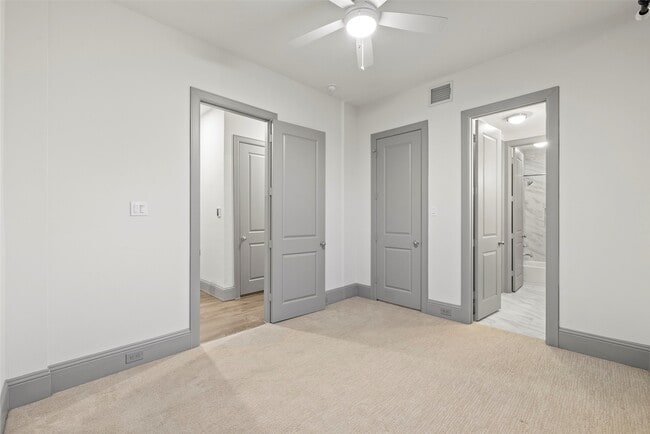 Building Photo - 1719 Holman St