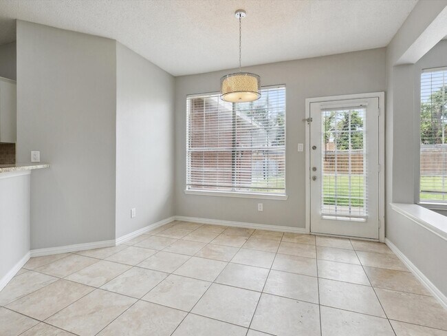 Building Photo - 205 Bayou Ct