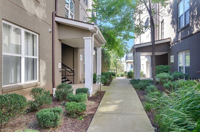Primary Photo - 1 br, 1 bath House - 700 Walker Square Uni...