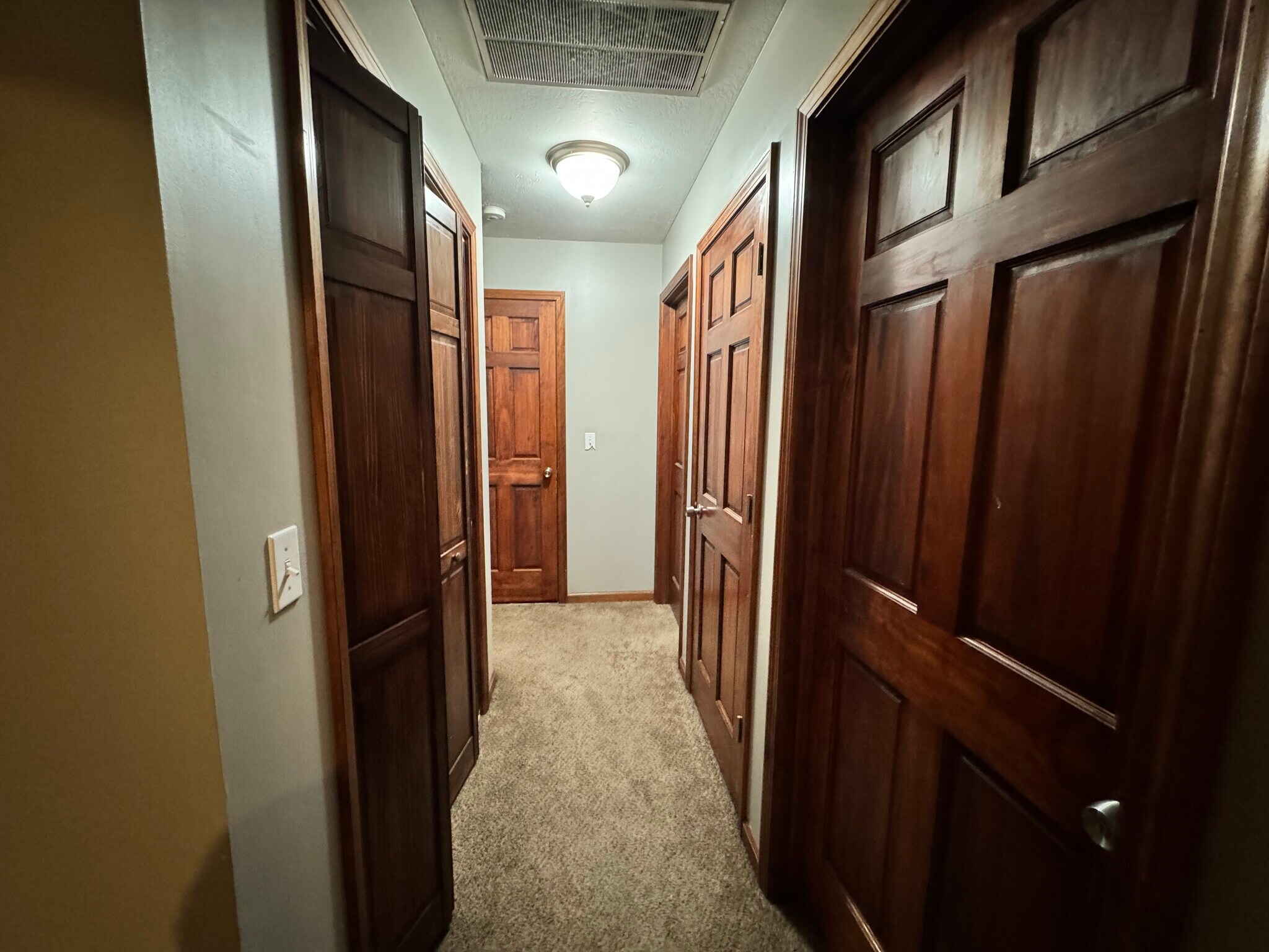 Building Photo - 22174 Vine St