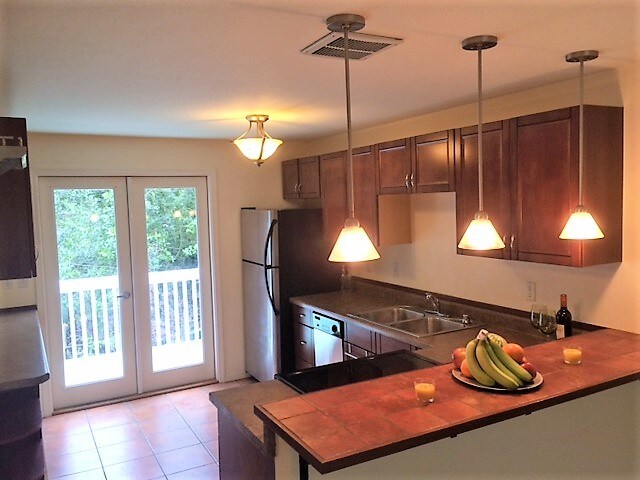 Building Photo - 19004 12th Ave NE