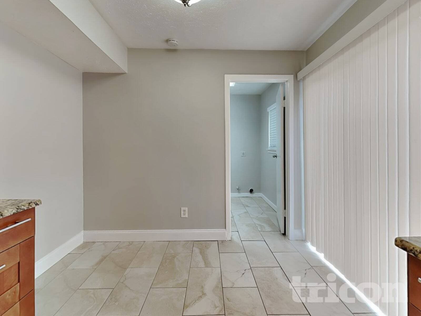 Building Photo - 3702 Deerbrook Dr