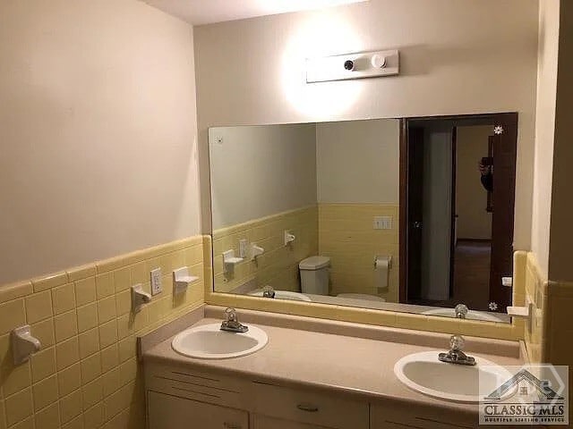 Building Photo - 1210 Riverhaven Ln