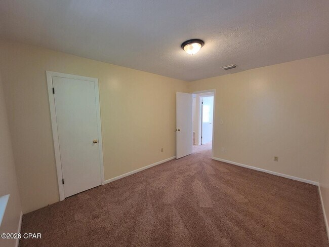 Building Photo - 3435 Orchard Wood Rd