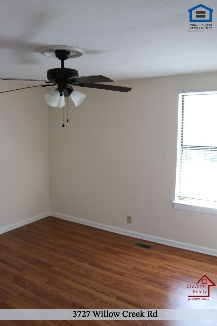 Building Photo - 3725 Willow Creek Rd