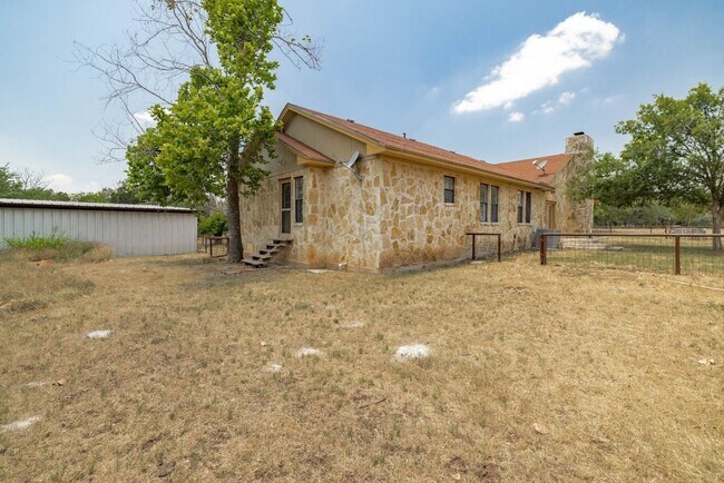 Building Photo - 12380 FM487