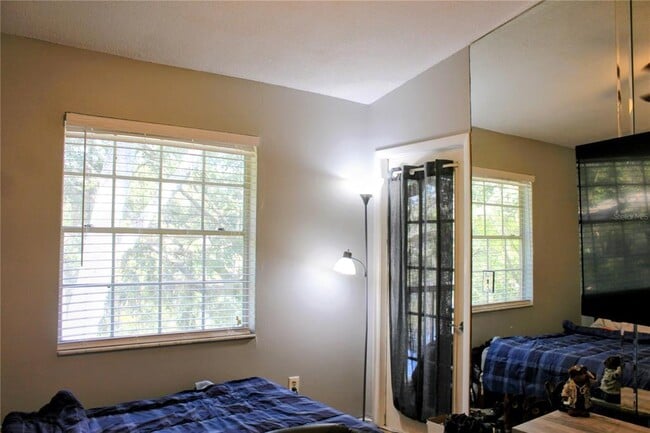 Building Photo - 11808 Skylake Pl