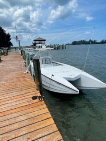 Building Photo - 11330 S Indian River Dr