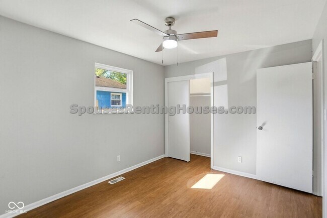 Building Photo - 1414 Ingomar St