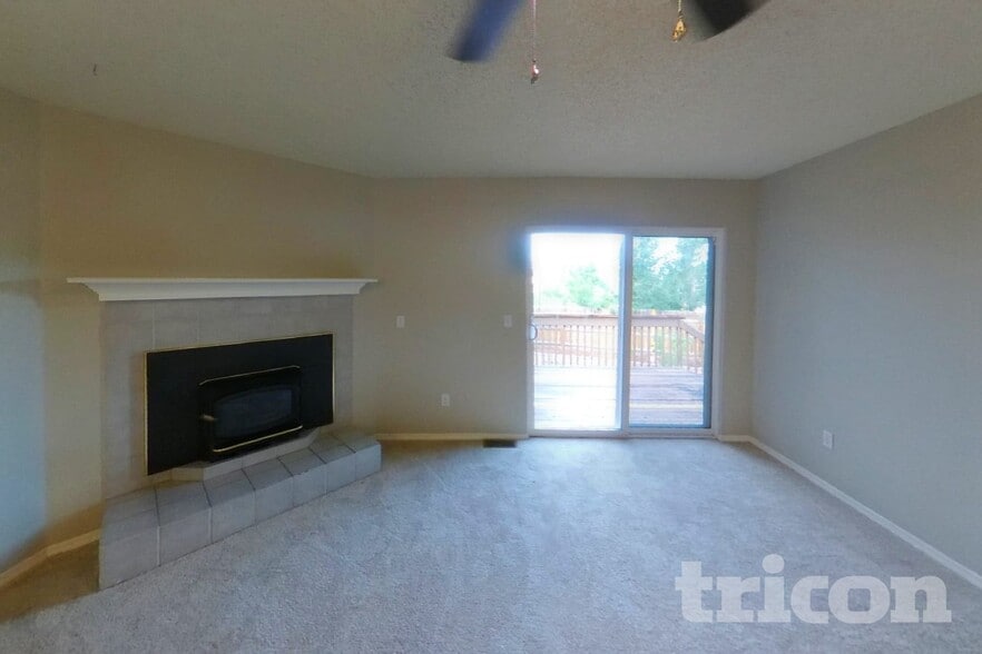 Building Photo - 2920 Frazier Ln